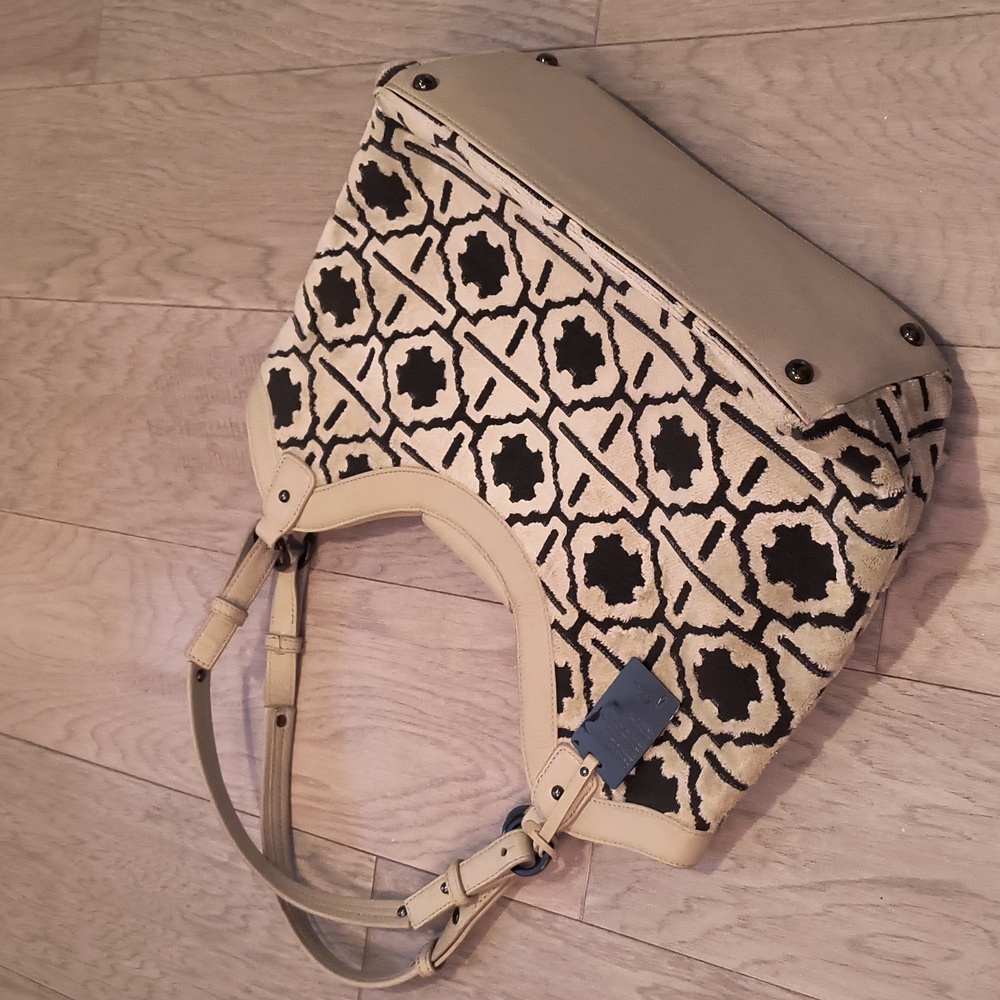 Leather Velvet Purse - Picture 13 of 16